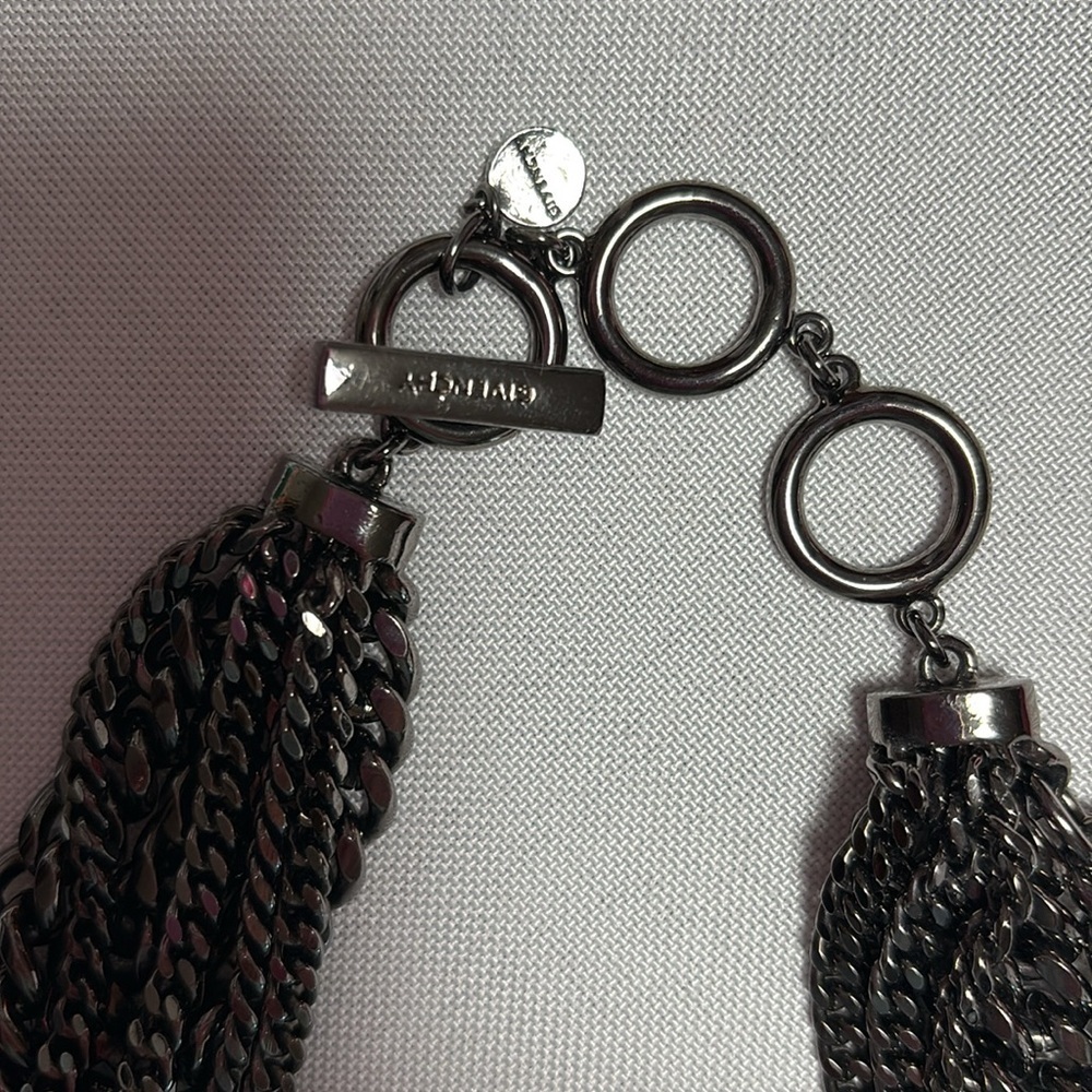 GIVENCHY Gun Metal Women’s Necklace. Excellent Condition. - Picture 2 of 3